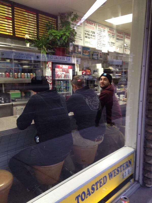 lisatorjman's tweet photo. What to do post #SleepoutNextGen @CovenantHouseTO #vestalunch #eggs&amp;bakey http://t.co/o51QmlfZTw