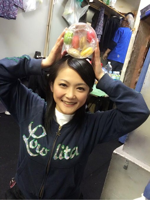 差し入れのマカロン♪───Ｏ（≧&nabla;≦）Ｏ────♪ 美味しく頂きました(o^^o) http://t.co/JxRSGOzZvu