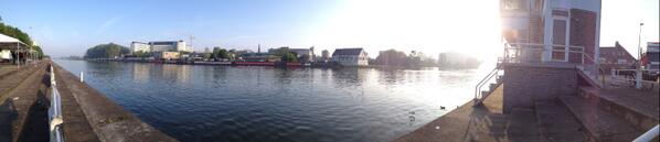 Early morning...preparing the regatta course <a href="/Gentsers/">GentseRS</a> #Springregatta #rowing #Ghent