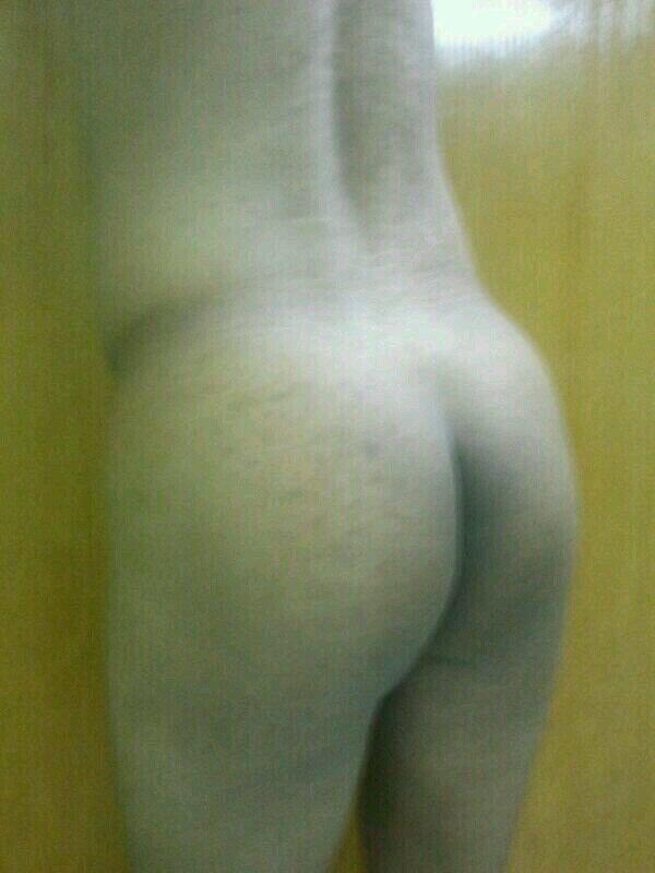 طيزي مشتهيه زب