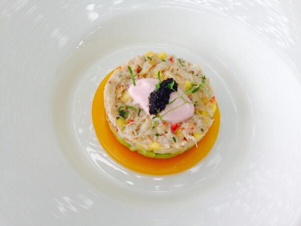 MaJolyofficial's tweet photo. Tian of crab meat. We can't decide what's our fav from Chef Jay. #decisionsdecisions #finedining #bali #Restaurant http://t.co/xtJ74gU4IU