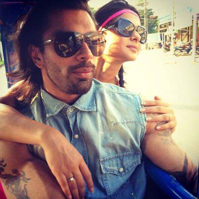 JSG_Fanclub's tweet photo. @jenwinget jenny n Karan 2nd Marriage Anniversary in Thailand..!! :) 
Pic-2 http://t.co/X0iurvfPkC
