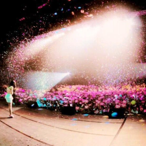 10btll's tweet photo. ما الومها يوم بكت فيه احد ما يبكي وذا كله له ؟ http://t.co/apnl8htKki