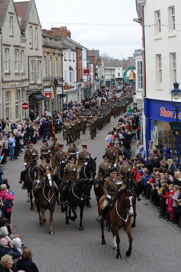 BritishArmy's tweet photo. Soldiers, #horses and #dogs of the Royal Army Veterinary Corps exercise #Freedom of the City of Melton Mowbray http://t.co/50Dy7B5Mf3