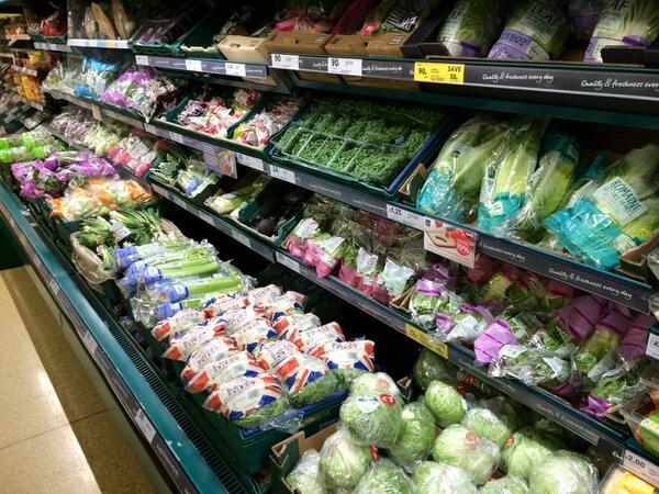 Great produce standards this morning, good job night team #13out10 #produce <a href="/TonyD_1/">Tony Davies</a> <a href="/vickibotts81/">Vicki Bottomley</a>