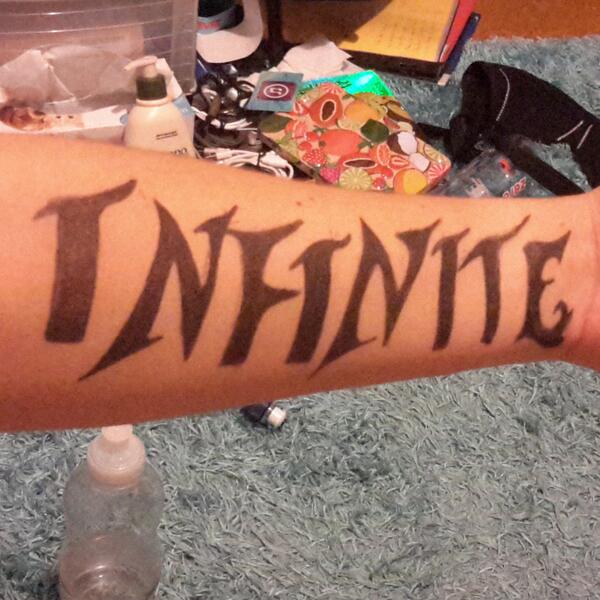 SarahSyrah's tweet photo. Drawing #art #PITTpens #graffiti #arm #drawing http://t.co/IsDTmU08NM
