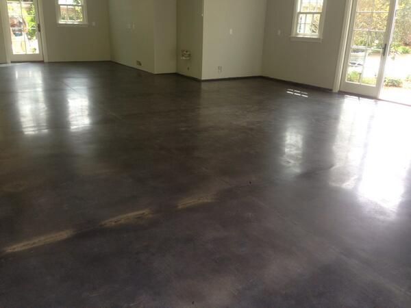 concreteinsider's tweet photo. RT @Cementpolisher: Concrete Semi polish and black stain #concretepolishing #concretepolishinglosangeles  #scanmaskin http://t.co/mmiJEhw2yT