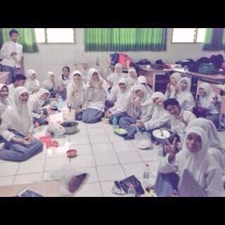 oliviamsss's tweet photo. Thanks for todaay! My luvly class!😘👏🎉💞♥ always makes my day happy! @bassofmart http://t.co/DTGg0nXHkn