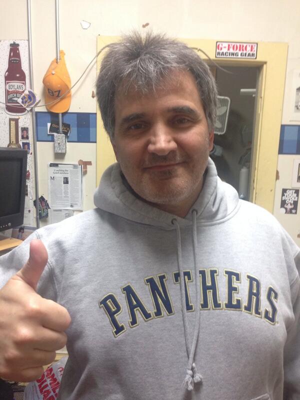 JamtheGym's tweet photo. Reppin' at Tees-n-Tops, Vandergrift, PA
Sending healing prayers to our neighbors at Franklin Regional!
#PrayforFR http://t.co/4BOW5LOLRT