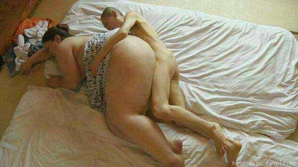 Sandilezuke's tweet photo. Ben ten an suger mama havin sex http://t.co/GKINBhVNI7