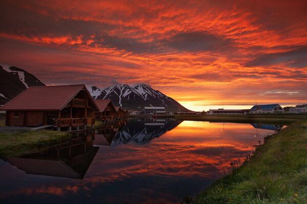 During summertime in #Iceland, the #sunset can last as long as three hours! (photo via bit.ly/1hG8Gk0)