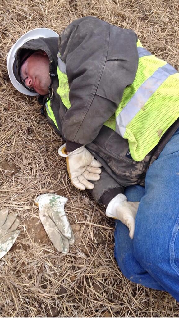 liinzzbabe's tweet image. #PipelineProblems #TurnDownForWhat  #Workaholics