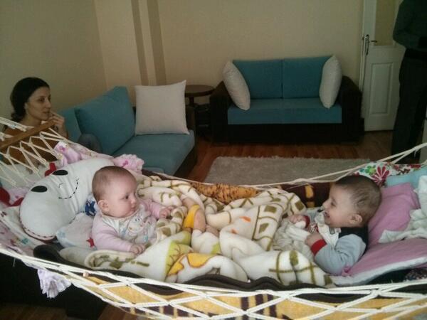 5 Aylık Bebekler #ÖzgürVeLorin 
Cezaevine Giriyor!Engelleyebilmek İçin 
      **Son 29 Gün** 
goo.gl/7sp8fC