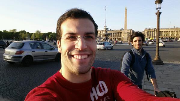 alejandroDM25's tweet photo. Después de clase un poquito  de París en bici... #manu http://t.co/vdpdhPakxe