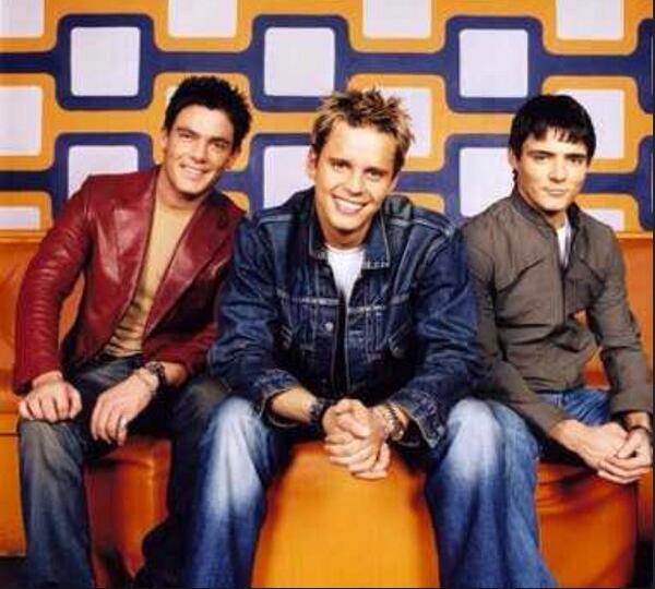 stephykrueg's tweet image. Anyone remember these fitties? #bbmak do they have twitter? and what they are doing now?#backhere #tune
