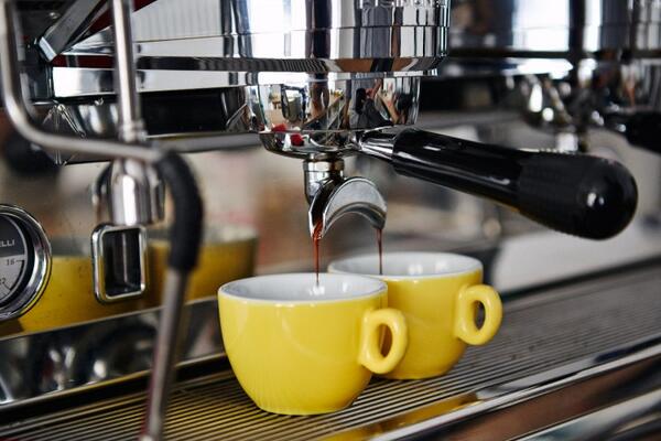 kinfolkmag's tweet photo. Today's City Guide is @FreeseCoffeeCo in Helsinki! Read more: http://t.co/J85q7tGZgE http://t.co/zo3aTBPXLd
