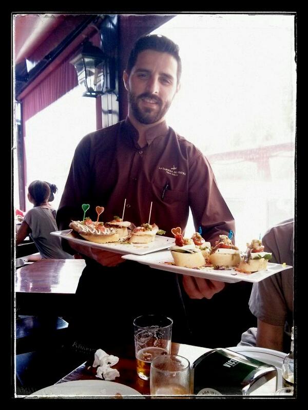 CatherineHart06's tweet photo. Hidden in a small passage. Taberna de Pintxo . Puerto Banus . #tapas http://t.co/x2ex8eD1As
