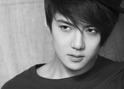 allkpop's tweet photo. Fans celebrate the birthday of EXO's Sehun on Twitter http://t.co/2dng2bn42j #HappySehunDay http://t.co/qb8ZIJieM5