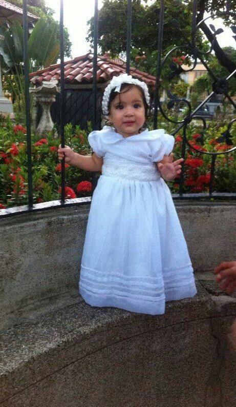 ronquillo_4's tweet photo. La cumpleañera más guapa http://t.co/9XLLRMm8mf