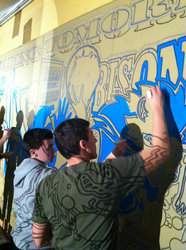 Louise17adam's tweet photo. @BHSStudentLife  BHS mural  learning today leading tomorrow @edtechschools @r_ehill @jpetersen02 @heidimanuel  #lbpsb http://t.co/u4esza6uzM