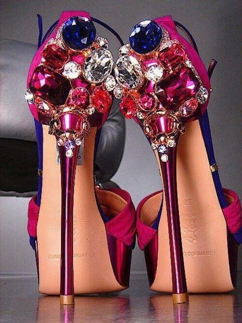 nali853's tweet image. Лучшие украшение - это бриллианты)))