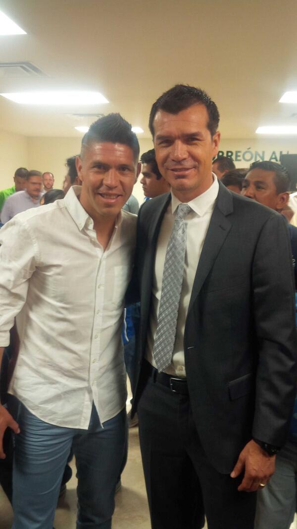 MaribelR58's tweet photo. Que tal estos 2 Grandes Guerreros de Santos Laguna  @Cpillo24 y @borgetti58 Con sus Goles nos han hecho vibrar!!! http://t.co/Rz6Q3EP5wK