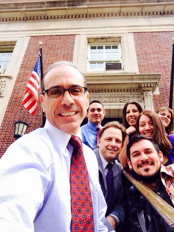 StatenIslUSA's tweet image. BP launches selfie campaign in front of Borough Hall. Post your own at your favorite Staten Island places! #siselfie