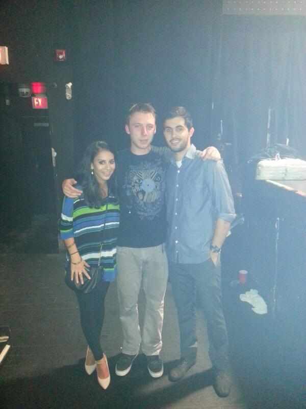 RuniPrasad's tweet photo. Amazing show last night thanks to @Odeszaaa - obviously couldn't leave without a photo. Come back soon! http://t.co/Zmvzc0DRyF