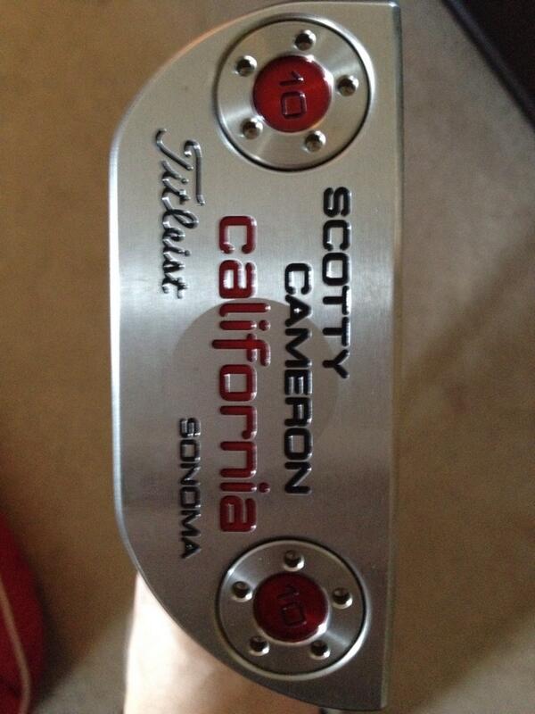 MJHKYDAD's tweet image. Dads last gift to me...followed by "it's so good it might even help your game" #smartasstotheend #missyadad #titlest