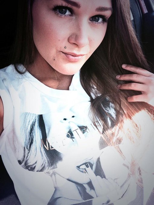 #nevertrustaprettygirl http://t.co/dr2YHWsLnt<a href="/tag/nevertrustaprettygirl"class="tags">#nevertrustaprettygirl</a>