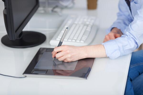 AnimationSchls's tweet photo. Sometimes, a mouse just isn't the best way to add your finesse to an animation. #tablet #wacom http://t.co/N7JjDBti7m http://t.co/wbC31aHKiG