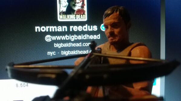 DarylFigure's tweet image. HIS ACTION FIGURE SAYS VOTE FOR NORMAN REEDUS blog.zap2it.com/pop2it/2014/03… #askTWD @wwwbigbaldhead