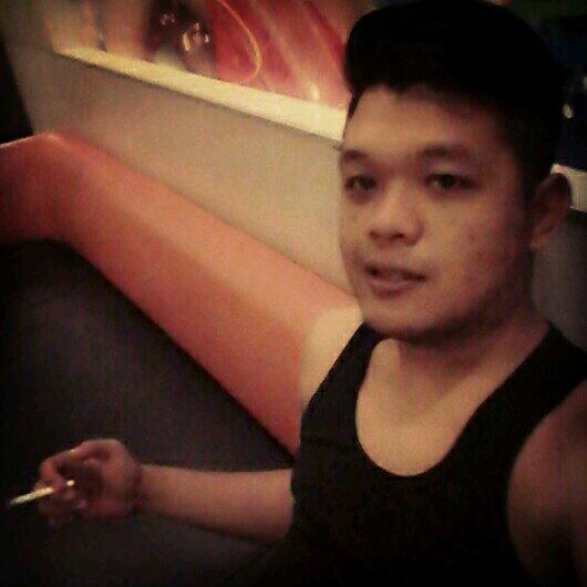 RullyAnandha's tweet photo. Tes vokal http://t.co/QwoJxqAyDk