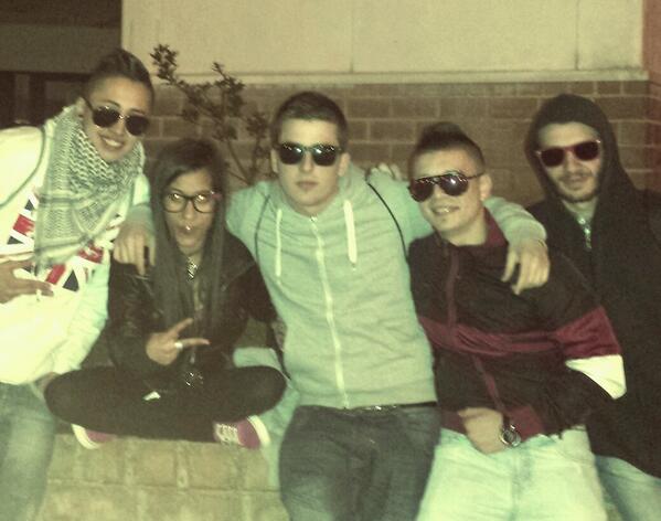 yesicaTSYKLK's tweet image. Buenaa liaditta poor #Florida135 #LosDelBarrio !!! celebrando el cumple del #Maestro