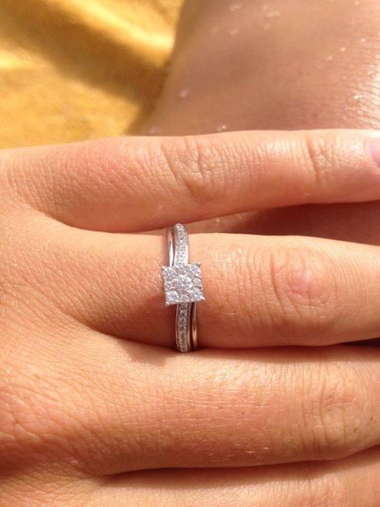LostboxUK's tweet photo. @HelpforHeroes Lost engagement ring Tynemouth! Belongs to a sailor who's boyfriend proposed after her tour of Afghan http://t.co/EkDH1hR6NX