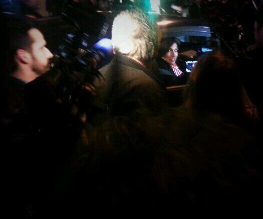 CRodineau's tweet photo. Anne Hidalgo quitte son QG en voiture pour rejoindre l'hôtel de ville où elle fera son discours. #Municipales2014 http://t.co/DWuiBgKexE