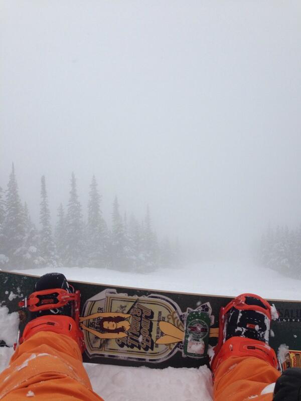 kurtiscook's tweet photo. Thanks @SkiLouise for an awesome day!!  #pow #boarding #illbeback #gonnahurttomorrow http://t.co/RrXYxARQLE