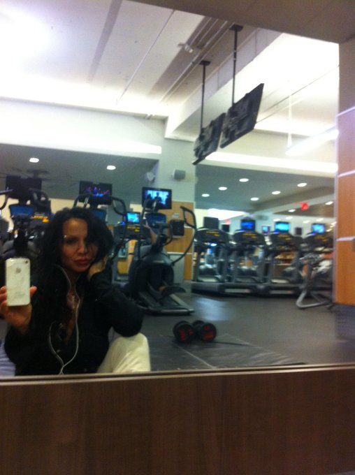 Watch XxXRhondaLee's leaked NSFW photo on TwXstars