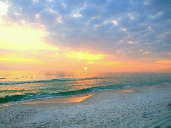 30AGroup's tweet photo. RT if you wish you were here - #30a #wishyouwerehere http://t.co/v8HbvE43JI
