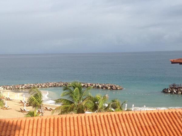 CosmopolitanTr1's tweet photo. @SandalsResorts The beautiful view from Sandals LaSource in Grenada! #Csomopolitantravels #CosmoGirlTravels #LoveSand http://t.co/uA6P5y0XRP