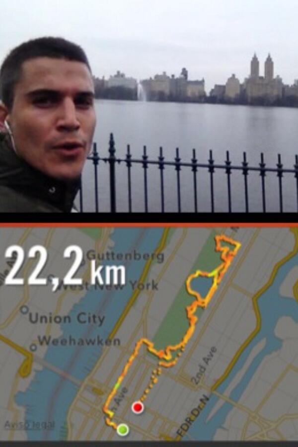alexgonzalezact's tweet photo. Wonderful rainy running day in Central Park. http://t.co/amR5jmemPf