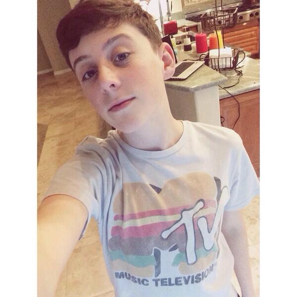 YoutuberHottest's tweet photo. retweet if you think Trevor Moran is the hottest youtuber! http://t.co/t6CACenbJx