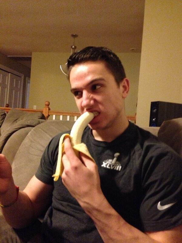 URI Banana Eaters tweet media