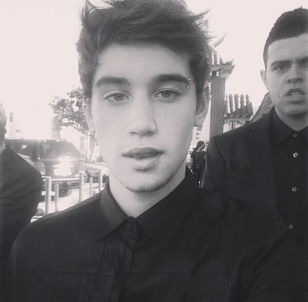 YoutuberHottest's tweet photo. retweet if you think Jai Brooks is the hottest youtuber! http://t.co/tl5H4tzOum