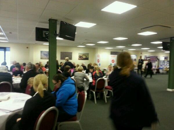 RGegeshidze's tweet photo. #TomorrowsVolunteers just about to start @CAVSVolCentre @justaddspice http://t.co/h4LIKC0hLn