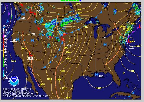 Eileen7News's tweet image. Departing low &amp;amp; incoming high pressure will keep it #windy today. #pressuregradient Winds will diminish tonight.