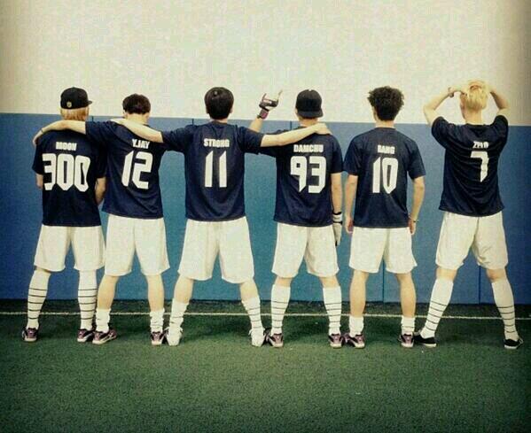 YYJYYJ_'s tweet photo. 잘못보내서 다시!
2800트윗 선물♥ 내사람들♥
@JH48_ 플텍분들은 멘션으로!
@___fine_ @sosnqosb @your_sister__ http://t.co/GBNABj0FyQ