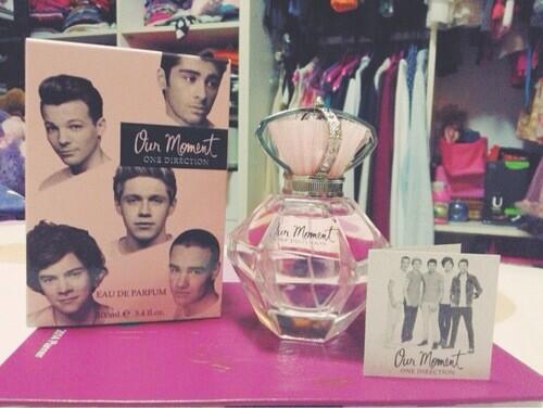 SacsetChaussure's tweet photo. http://t.co/YnUSGi9HsS @onedirection_ID @1DirectionIndo @onedirectioncrw @1DirectionOfINA @1D_Indonesian