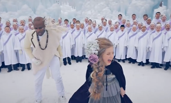 11歳少女の歌う、

アナと雪の女王主題歌"Let It Go"の非公式カバーが鳥肌3000万再生 
whats.be/9168