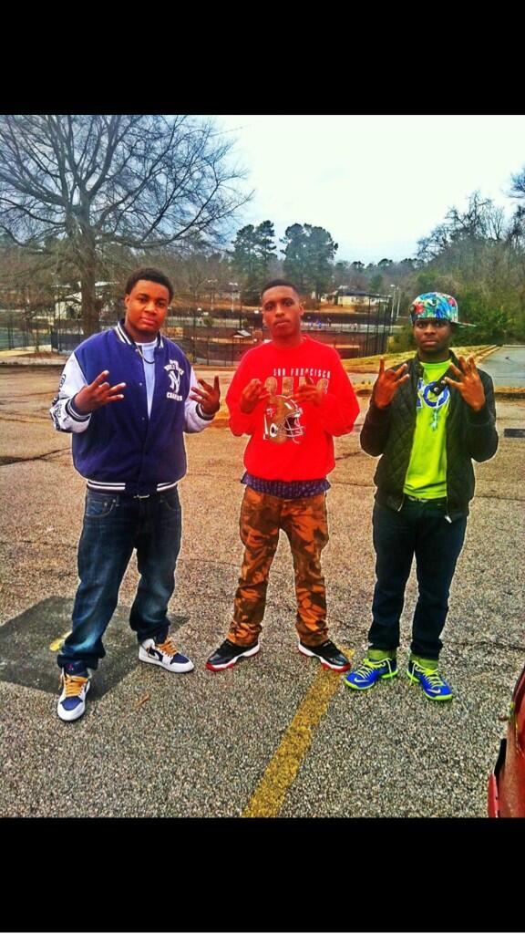 iGabbyJ's tweet photo. Mcm my brother's @Finesse_Scottie @SurfDinero_ @NTW_17 😍 http://t.co/7p8tin0tdf